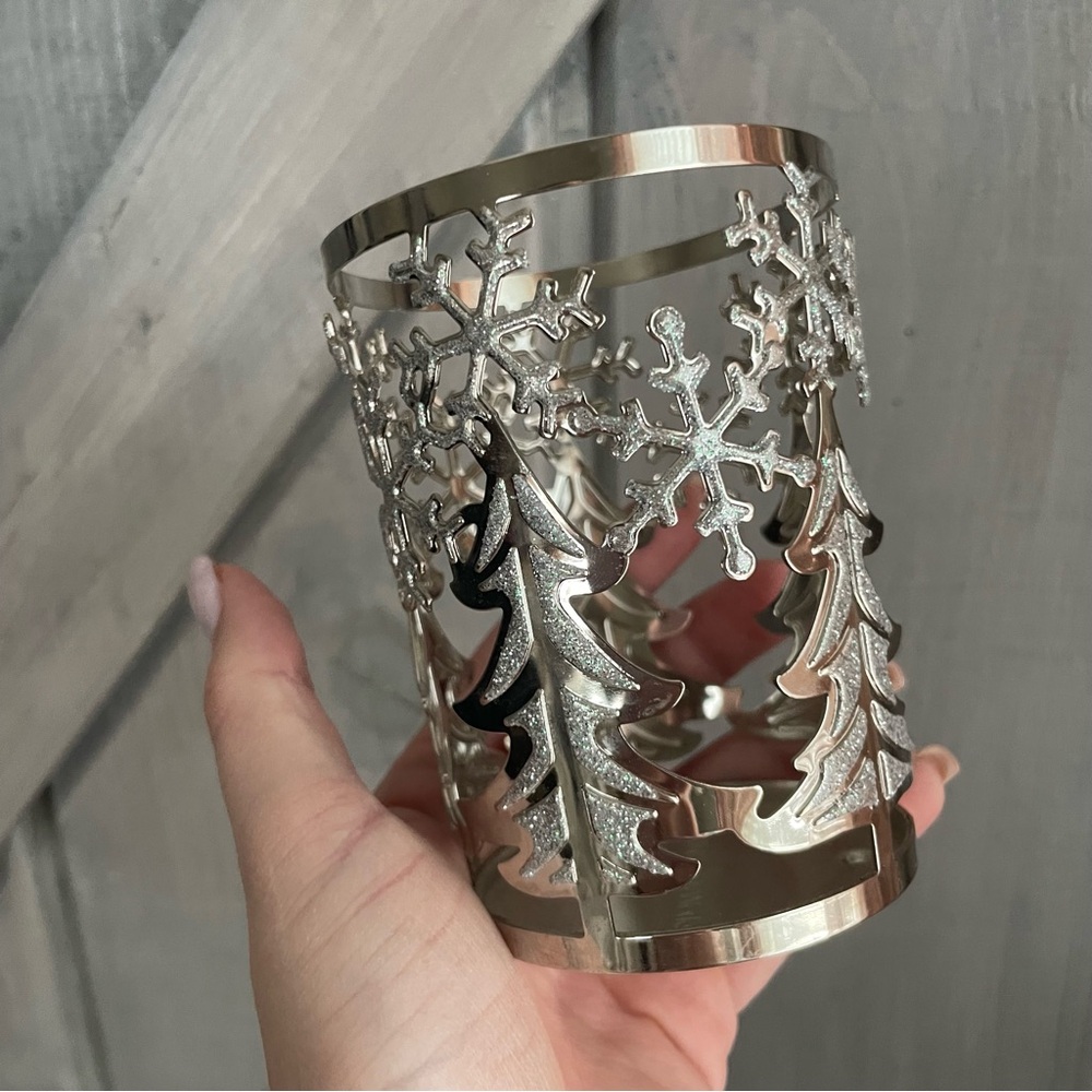 Bath‎ & Bodyworks Sparkly Winter Woods Snowflake Candle Holder Silver Small